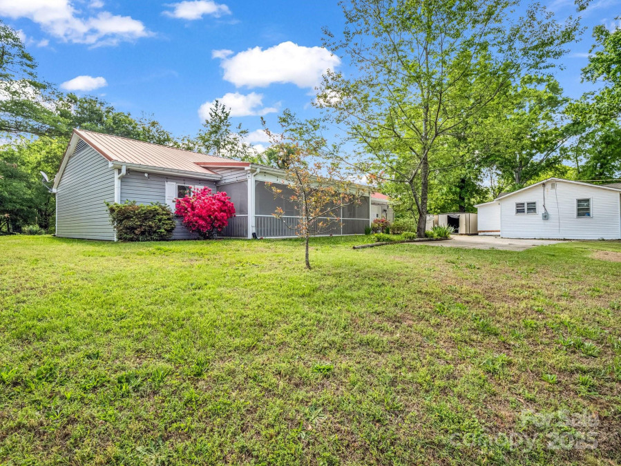 220 Big Springs Ave Forest City, NC 28043