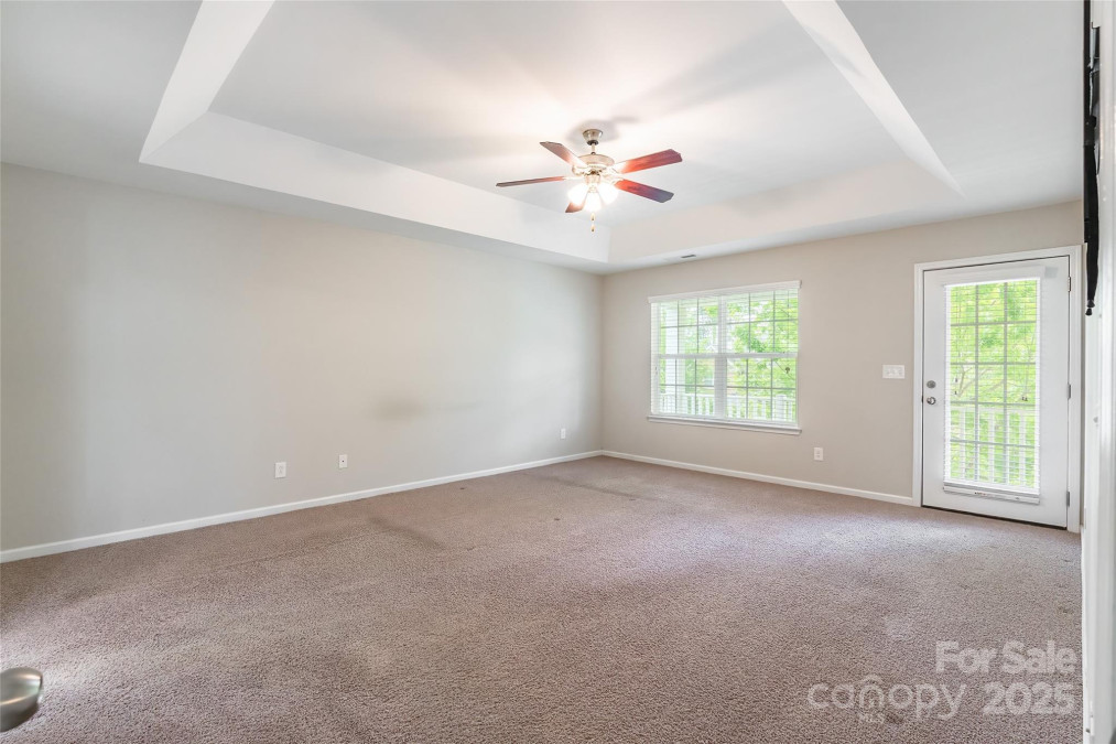 9109 Loch Glen Way Charlotte, NC 28278