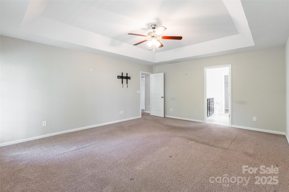 9109 Loch Glen Way Charlotte, NC 28278