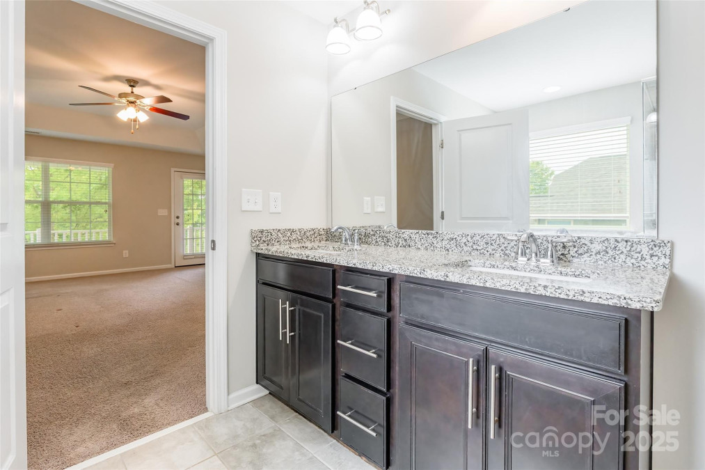 9109 Loch Glen Way Charlotte, NC 28278