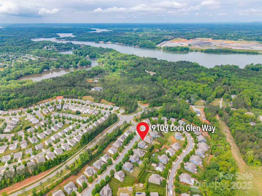 9109 Loch Glen Way Charlotte, NC 28278