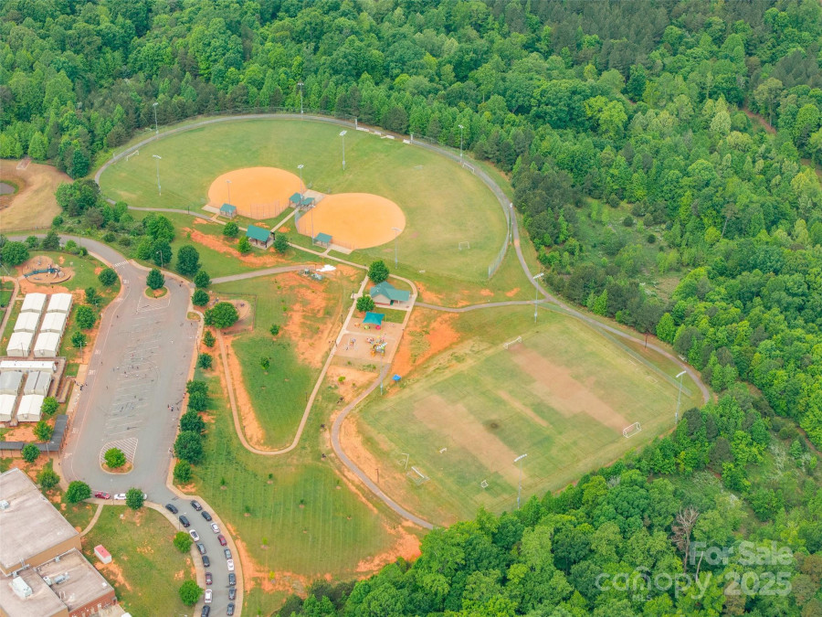 9109 Loch Glen Way Charlotte, NC 28278