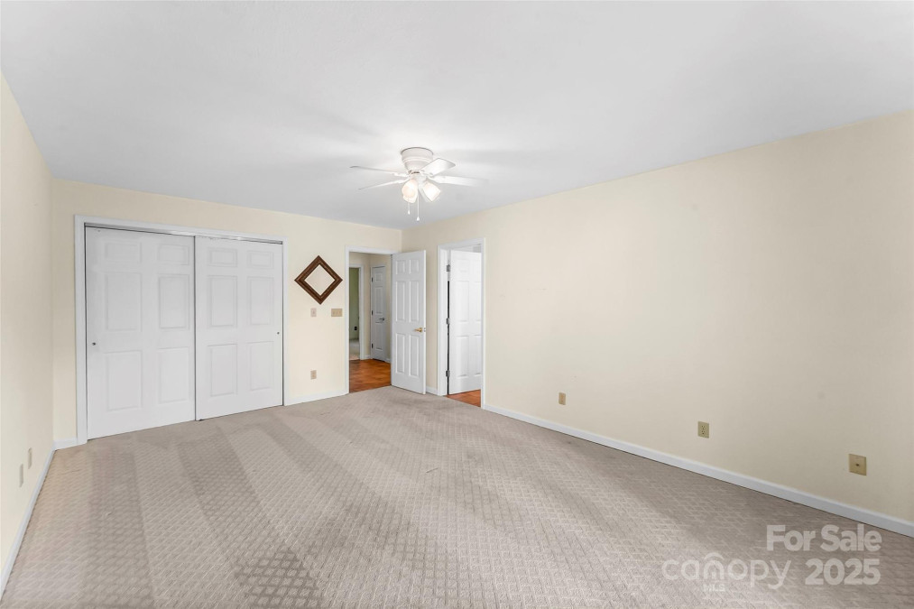 51 Chastain Hill Rd Mills River, NC 28759