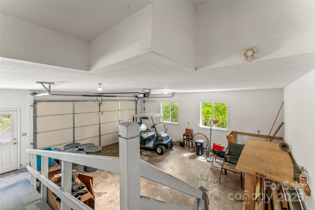 51 Chastain Hill Rd Mills River, NC 28759