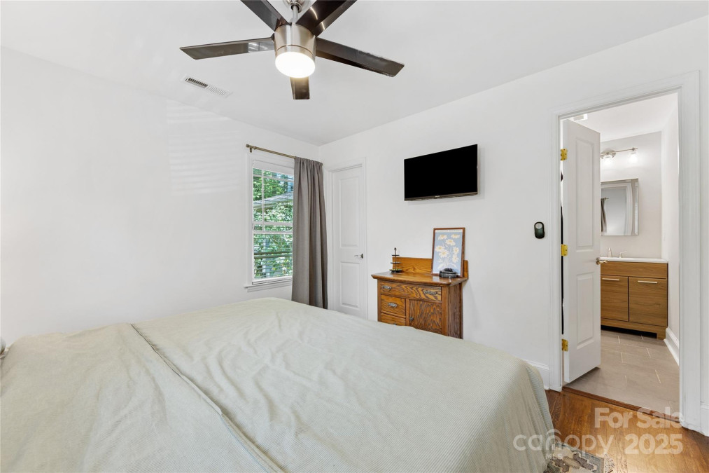 2933 Hilliard Dr Charlotte, NC 28205