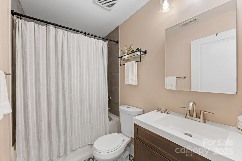 2933 Hilliard Dr Charlotte, NC 28205