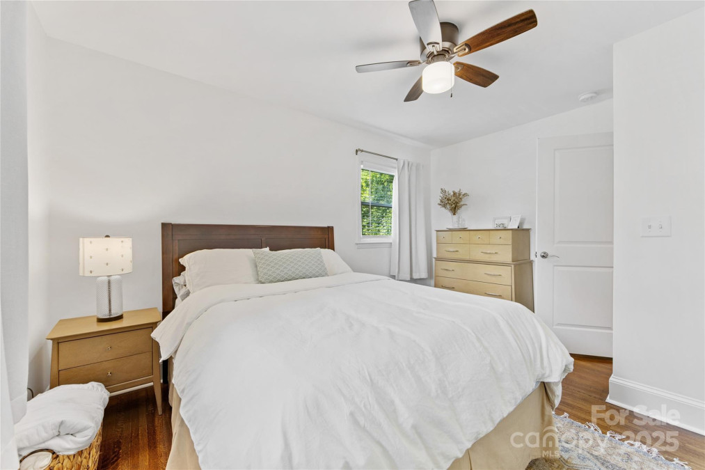 2933 Hilliard Dr Charlotte, NC 28205