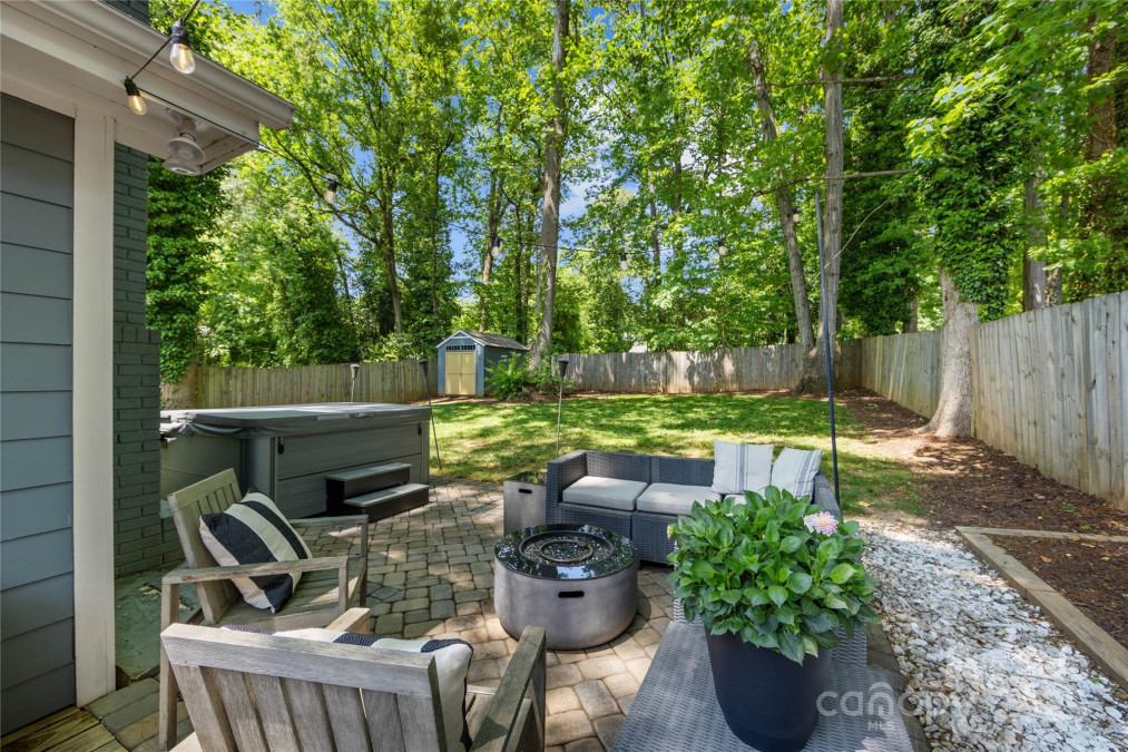 2933 Hilliard Dr Charlotte, NC 28205