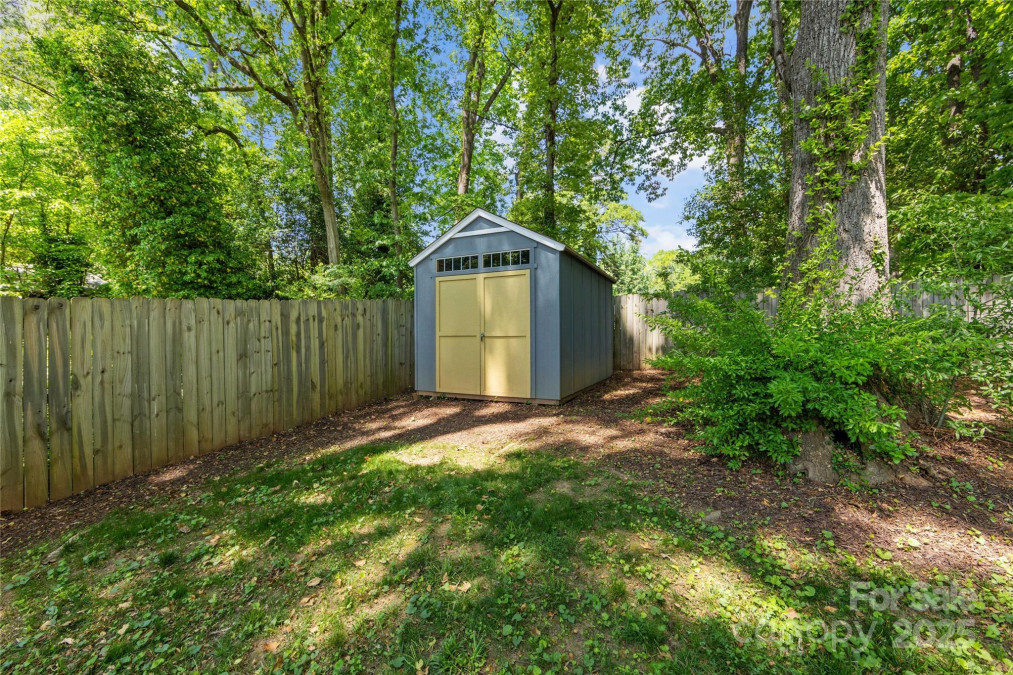 2933 Hilliard Dr Charlotte, NC 28205