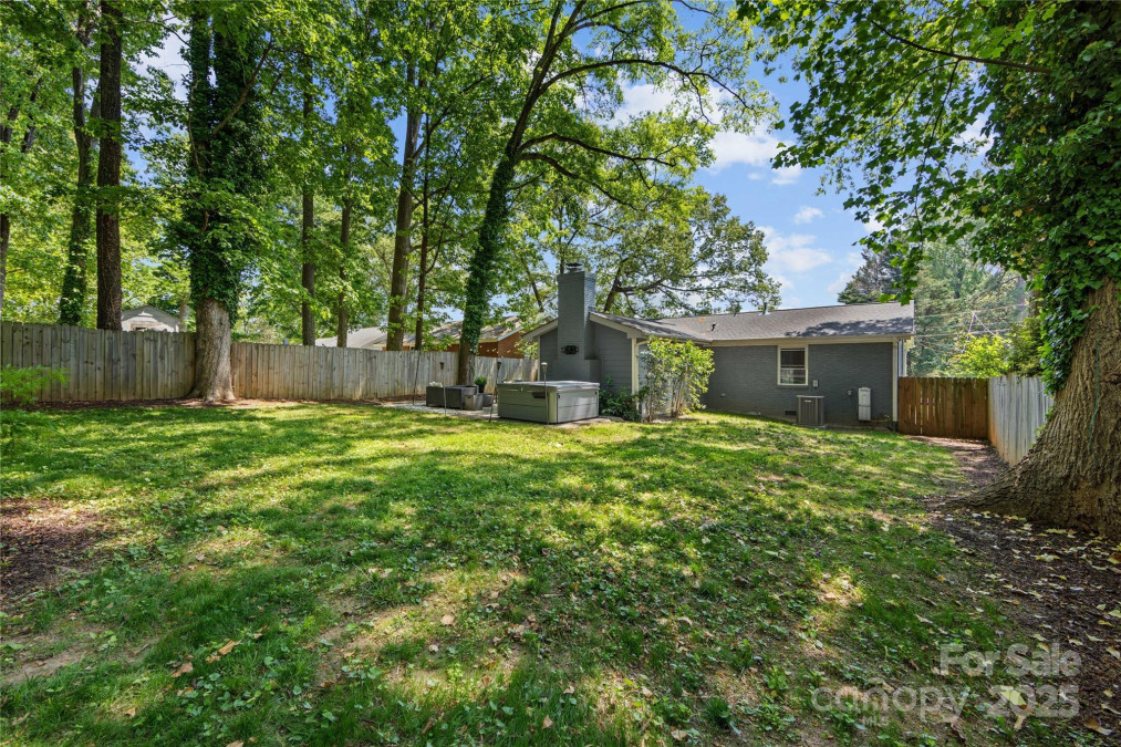 2933 Hilliard Dr Charlotte, NC 28205