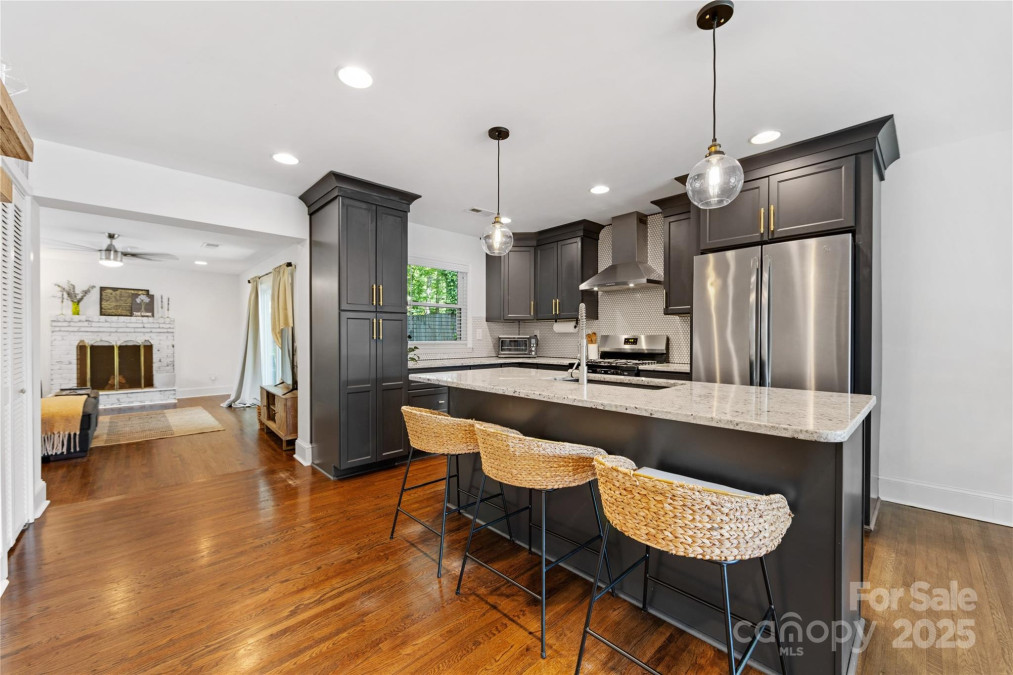 2933 Hilliard Dr Charlotte, NC 28205