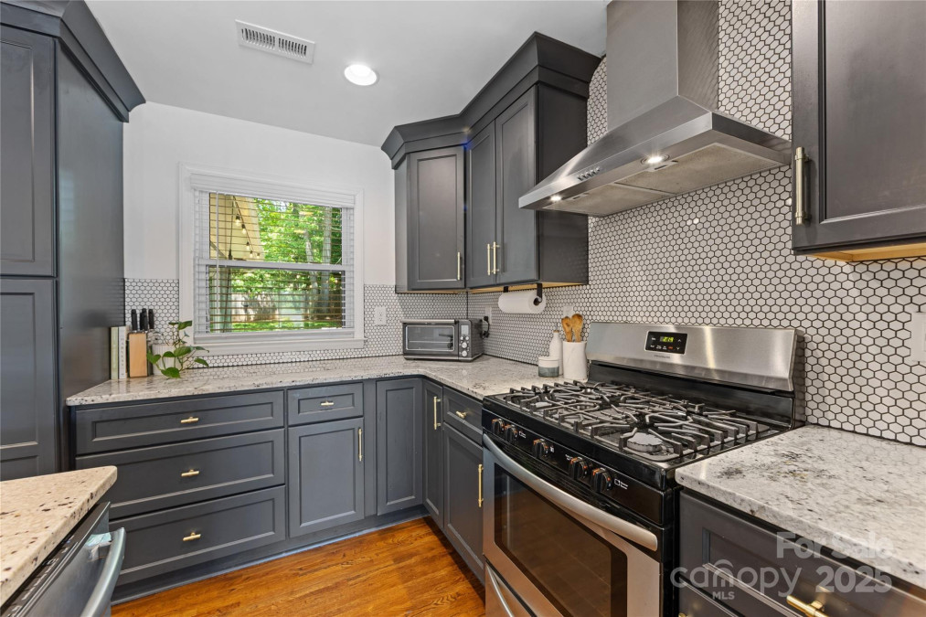 2933 Hilliard Dr Charlotte, NC 28205