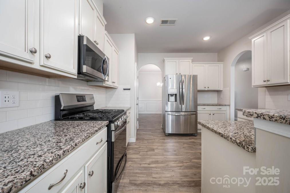 150 Falls Cove Dr Troutman, NC 28166