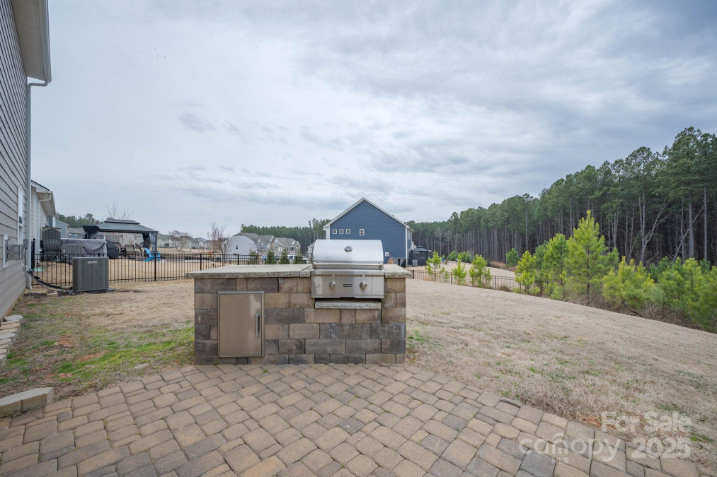150 Falls Cove Dr Troutman, NC 28166