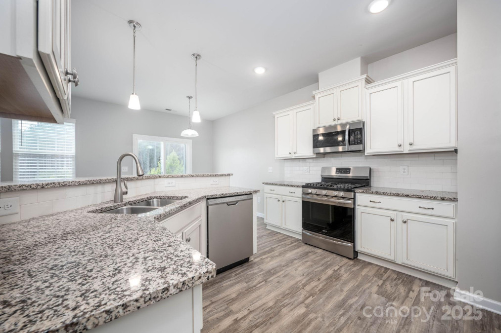 150 Falls Cove Dr Troutman, NC 28166