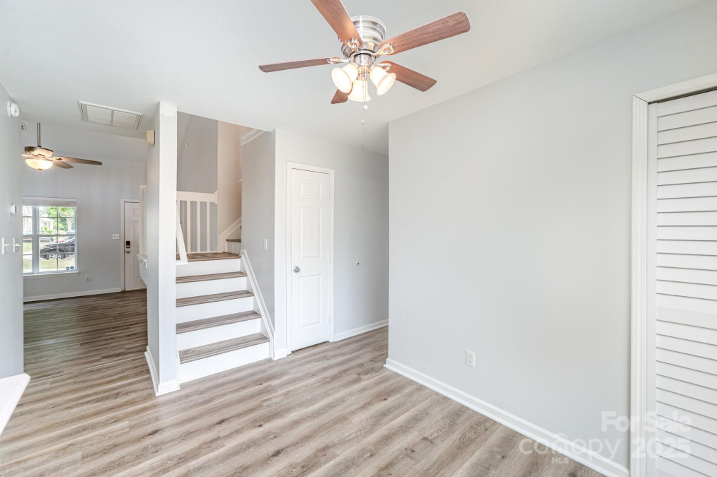 7718 Petrea Ln Charlotte, NC 28227
