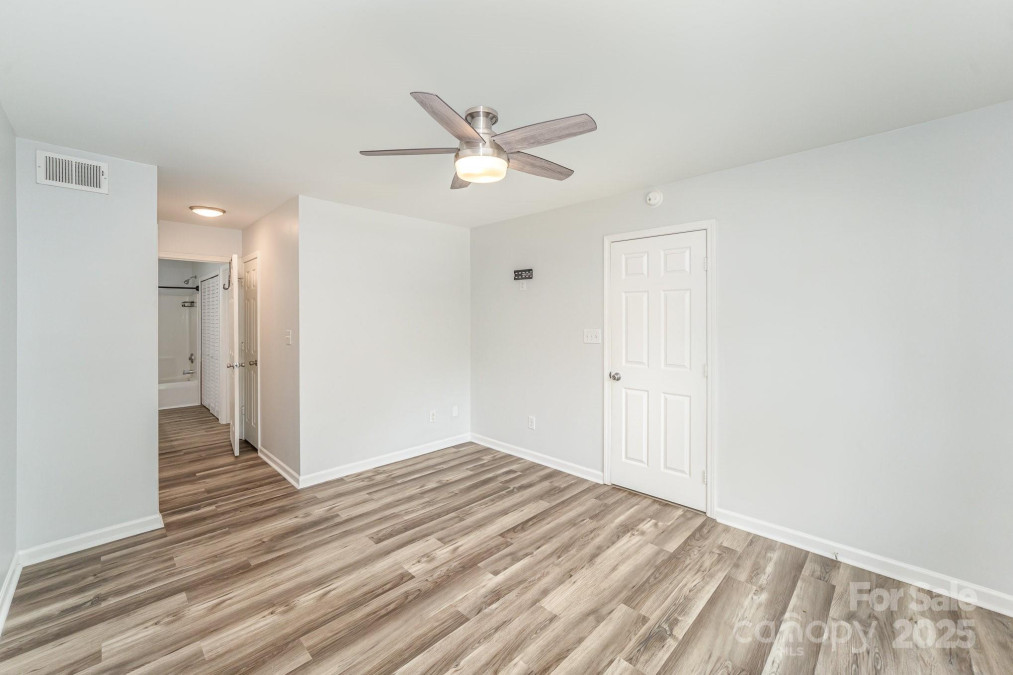 7718 Petrea Ln Charlotte, NC 28227