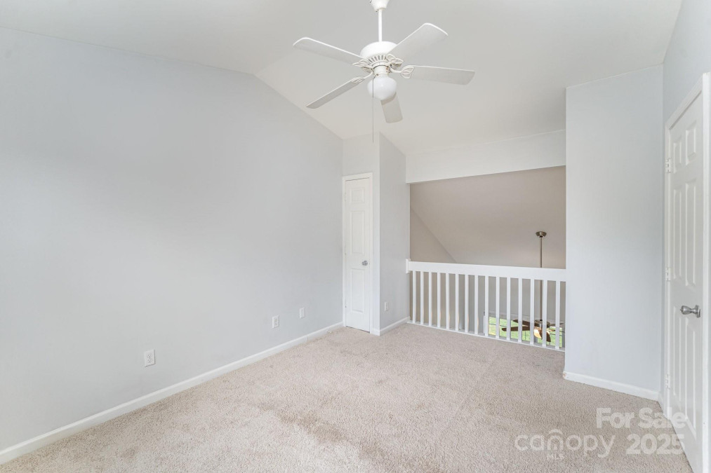 7718 Petrea Ln Charlotte, NC 28227
