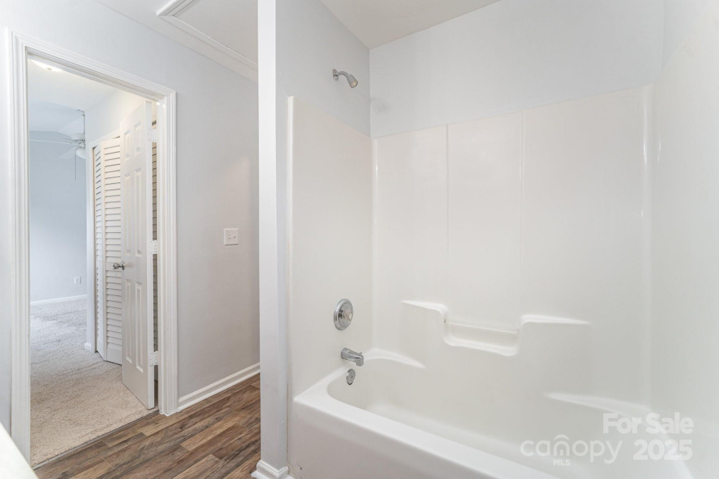 7718 Petrea Ln Charlotte, NC 28227