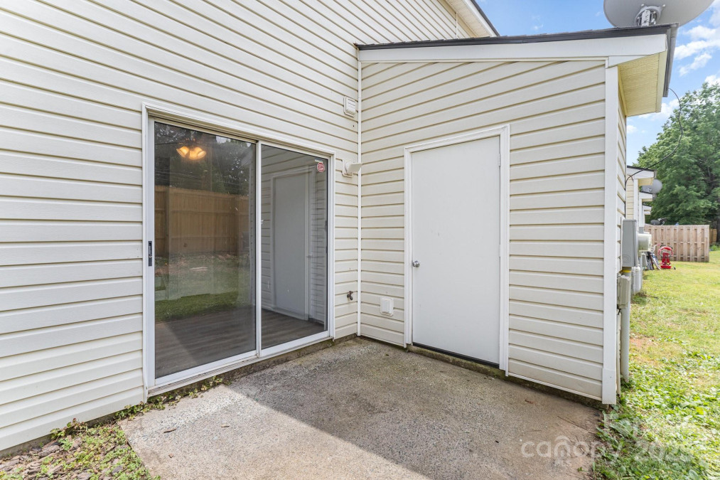 7718 Petrea Ln Charlotte, NC 28227