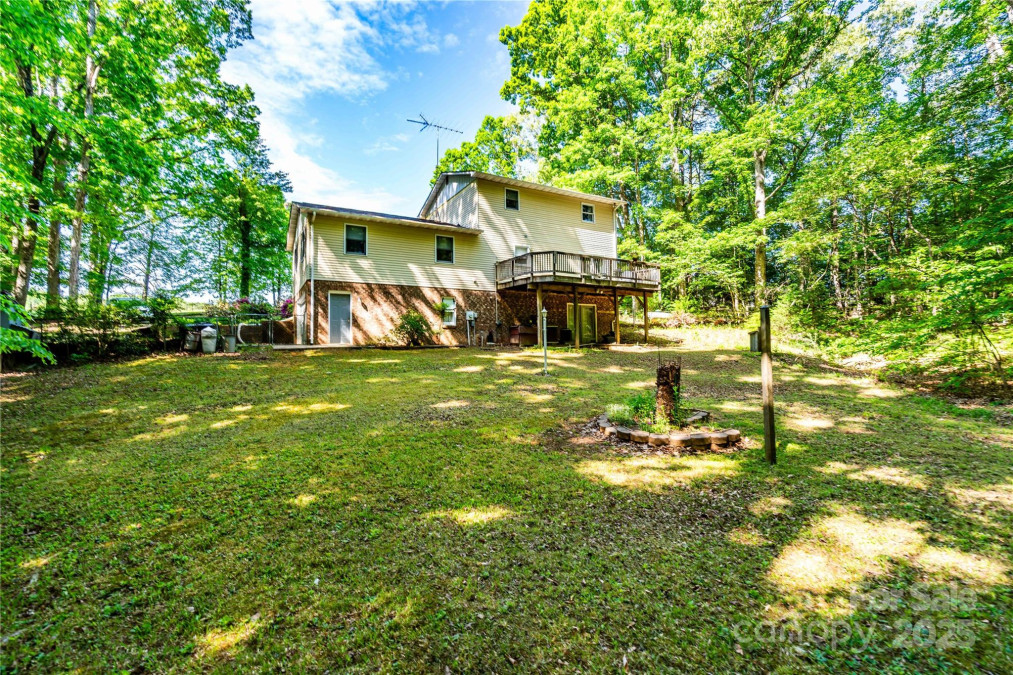 6766 Little Mountain Rd Sherrills Ford, NC 28673