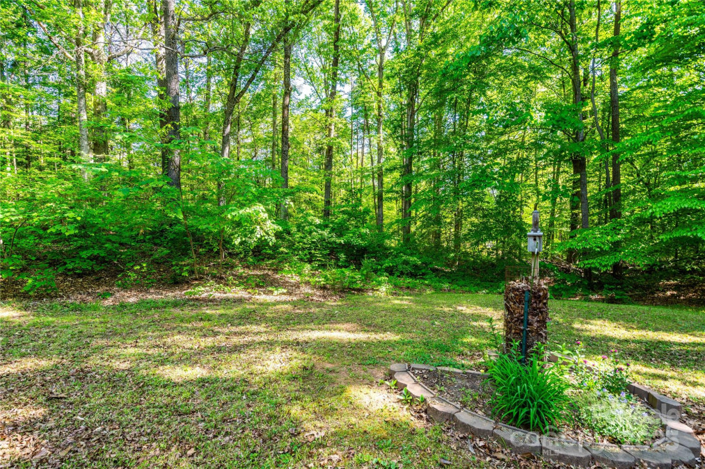 6766 Little Mountain Rd Sherrills Ford, NC 28673