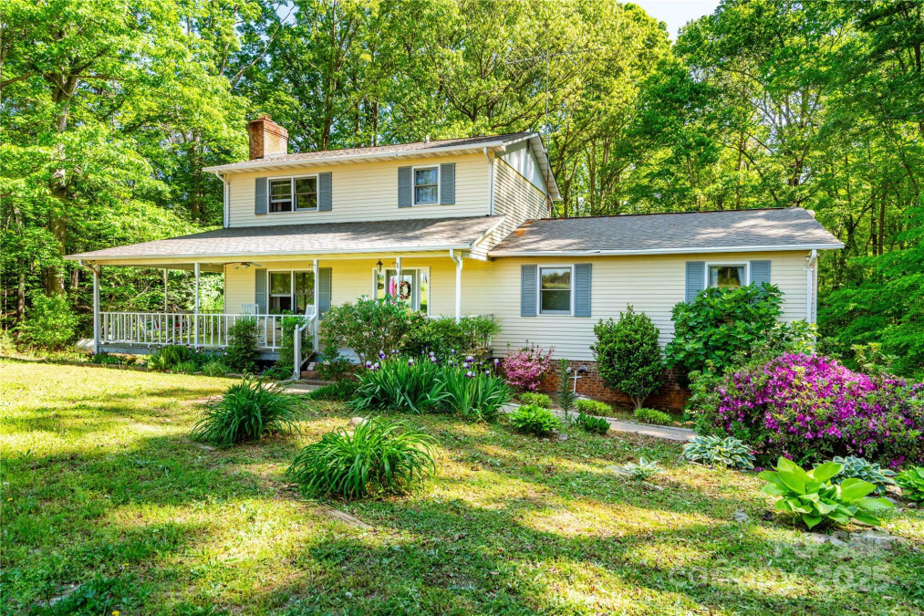 6766 Little Mountain Rd Sherrills Ford, NC 28673
