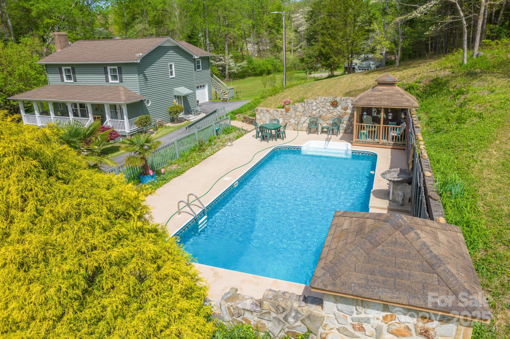 1009 Catawba Valley Blvd Hickory, NC 28602