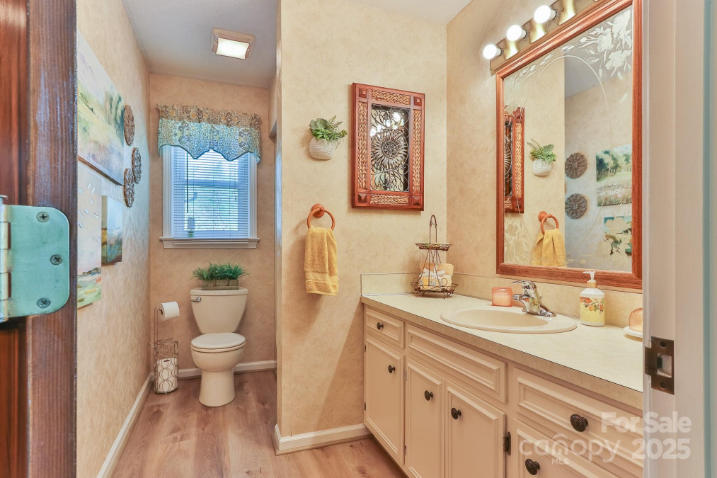 1009 Catawba Valley Blvd Hickory, NC 28602