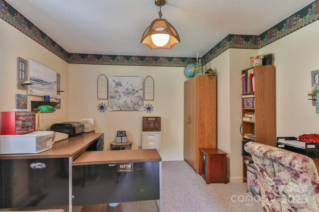 1009 Catawba Valley Blvd Hickory, NC 28602