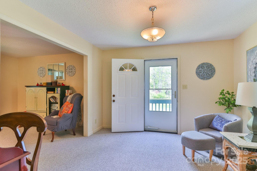 1009 Catawba Valley Blvd Hickory, NC 28602