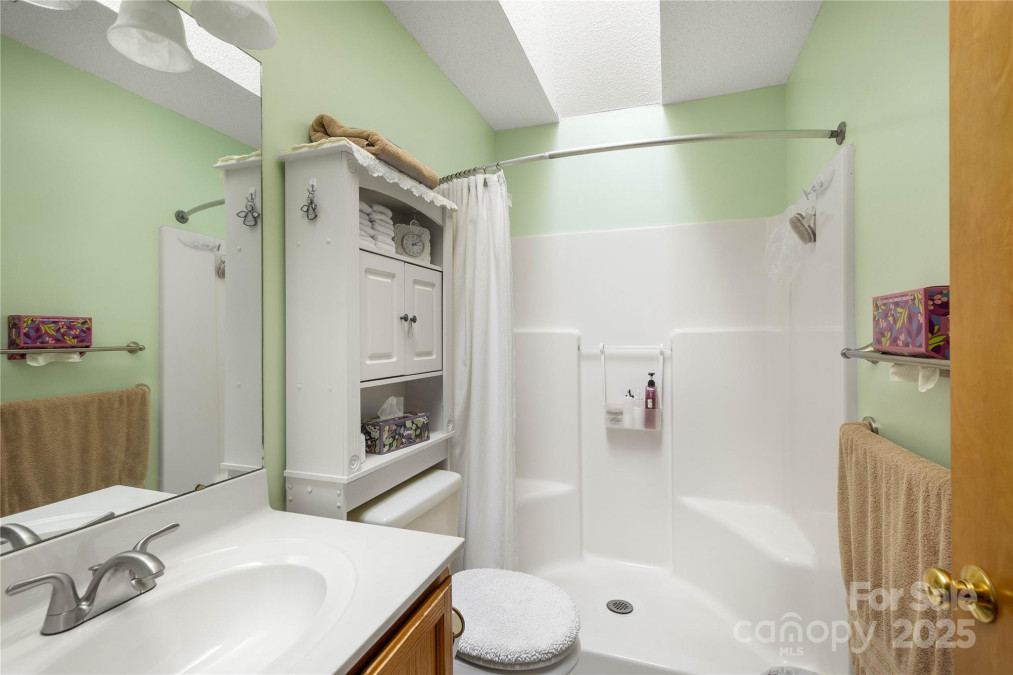 204 Kyfields None Weaverville, NC 28787
