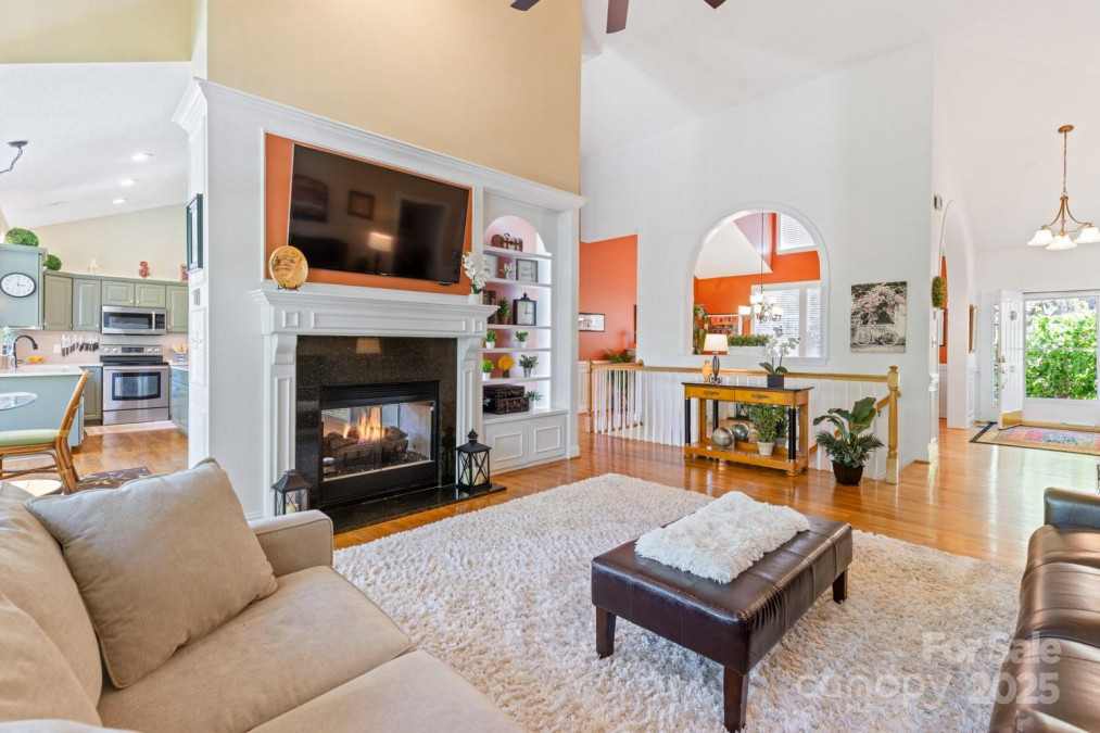 127 Poppy Ln Asheville, NC 28803