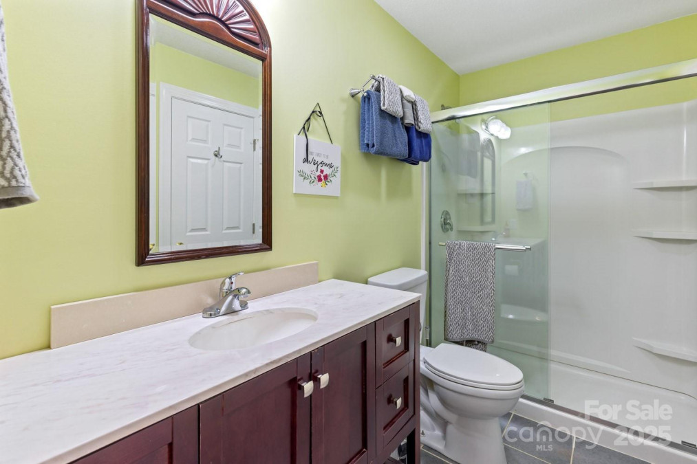 127 Poppy Ln Asheville, NC 28803