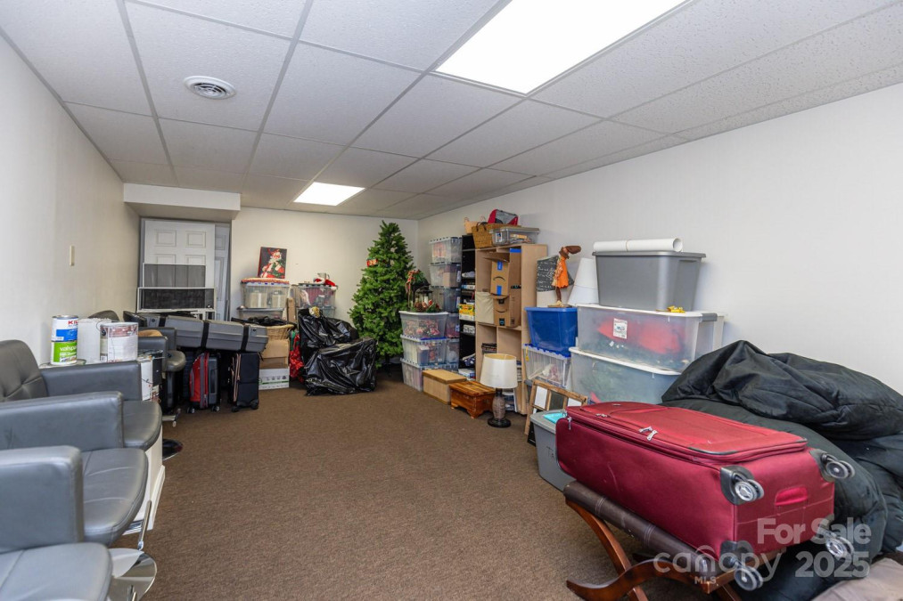 127 Poppy Ln Asheville, NC 28803