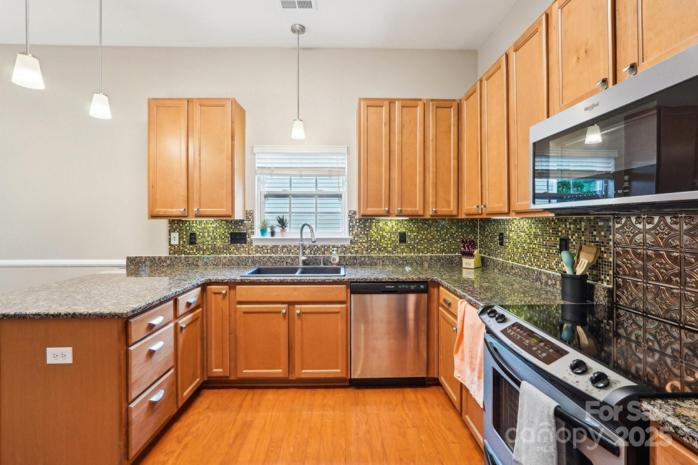 3032 Kilbeggan Dr Lake Wylie, SC 29710