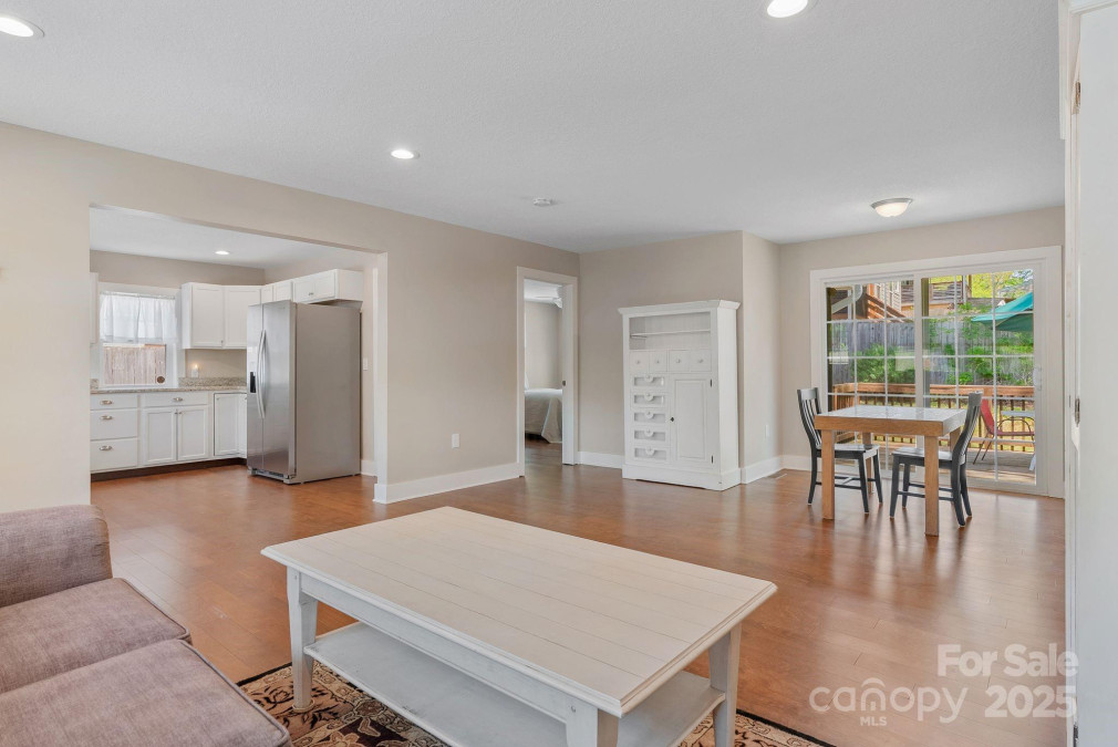 11 Keesler St Black Mountain, NC 28711