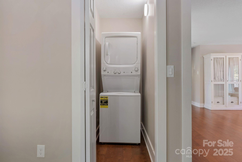 11 Keesler St Black Mountain, NC 28711