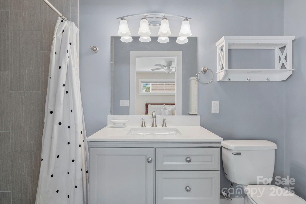11 Keesler St Black Mountain, NC 28711