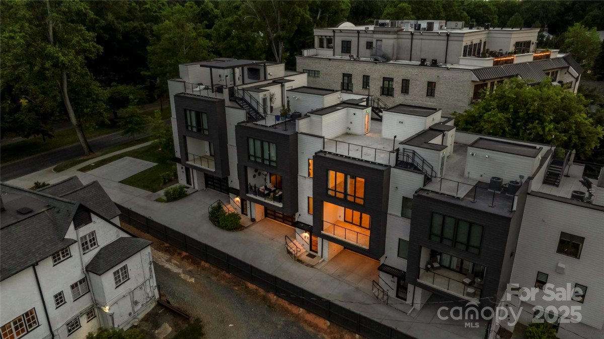 614 Queens Rd Charlotte, NC 28207