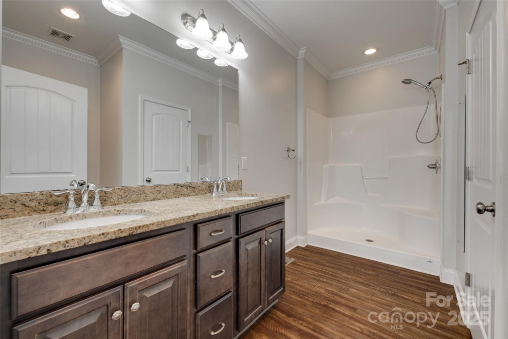 3243 Farmcrest Ct Fort Mill, SC 29708