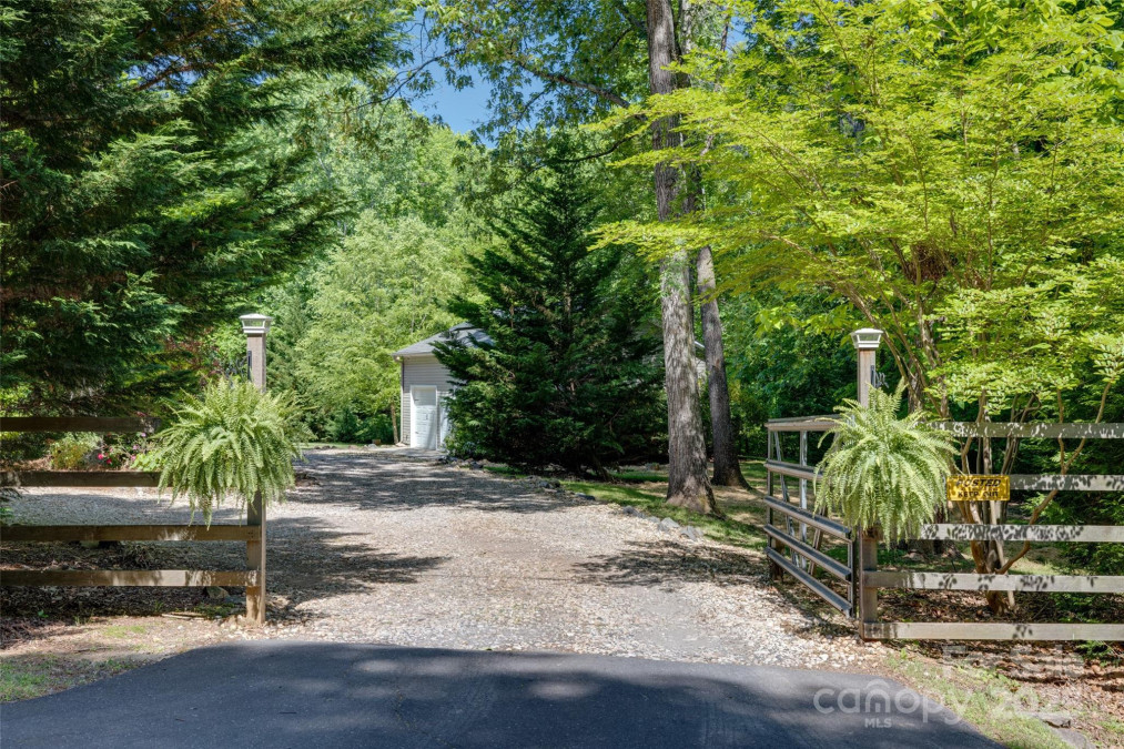 3243 Farmcrest Ct Fort Mill, SC 29708