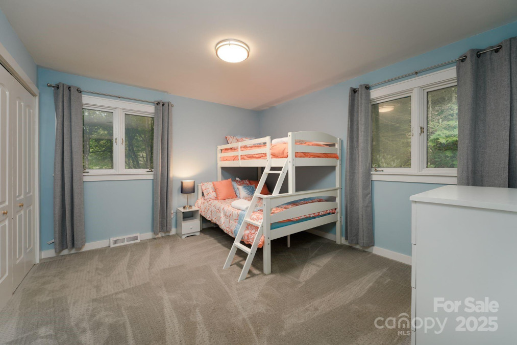 1360 Glen Cannon Dr Pisgah Forest, NC 28768