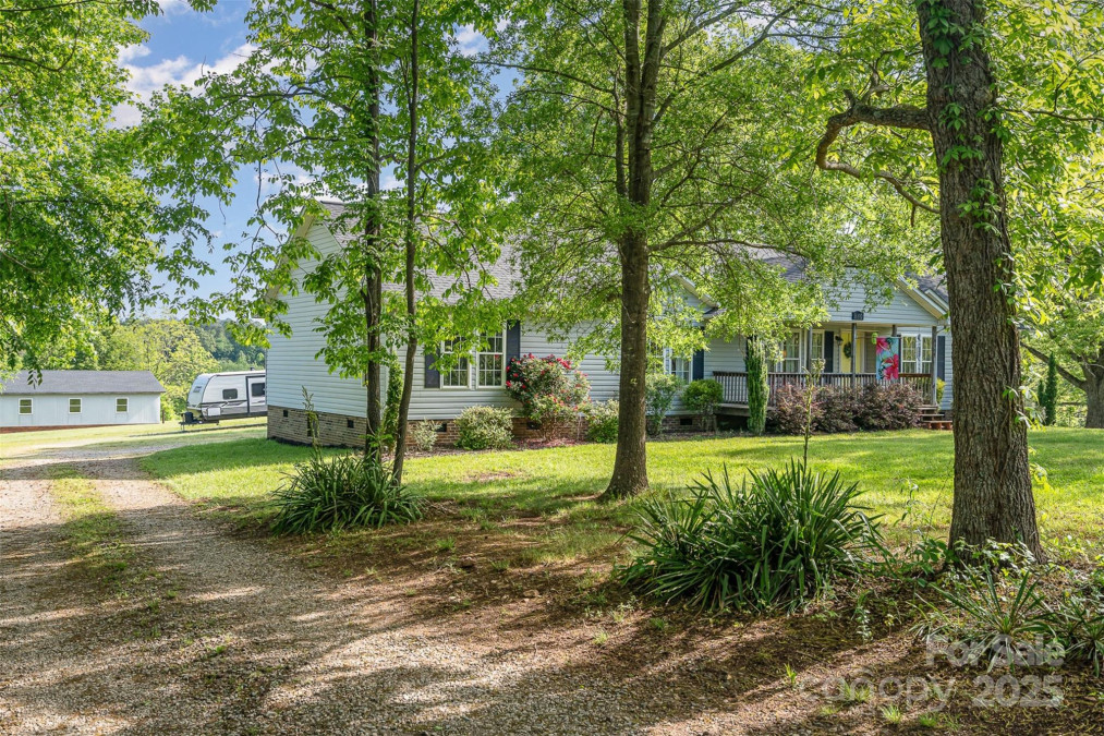 940 Hatchett Rd Lincolnton, NC 28092