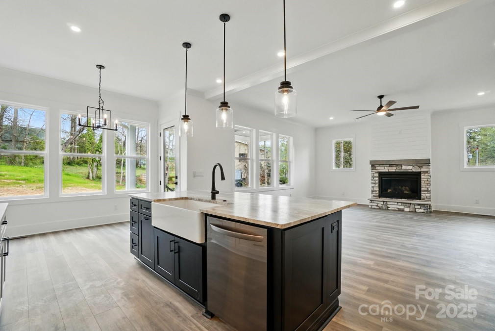 149 Shady Cove Rd Troutman, NC 28166
