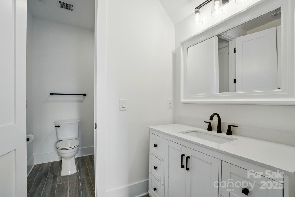 149 Shady Cove Rd Troutman, NC 28166