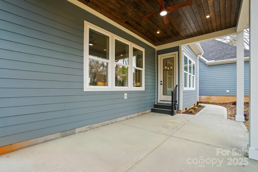 149 Shady Cove Rd Troutman, NC 28166