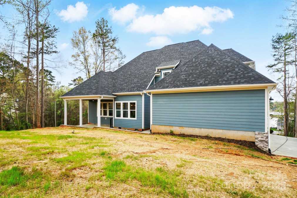 149 Shady Cove Rd Troutman, NC 28166