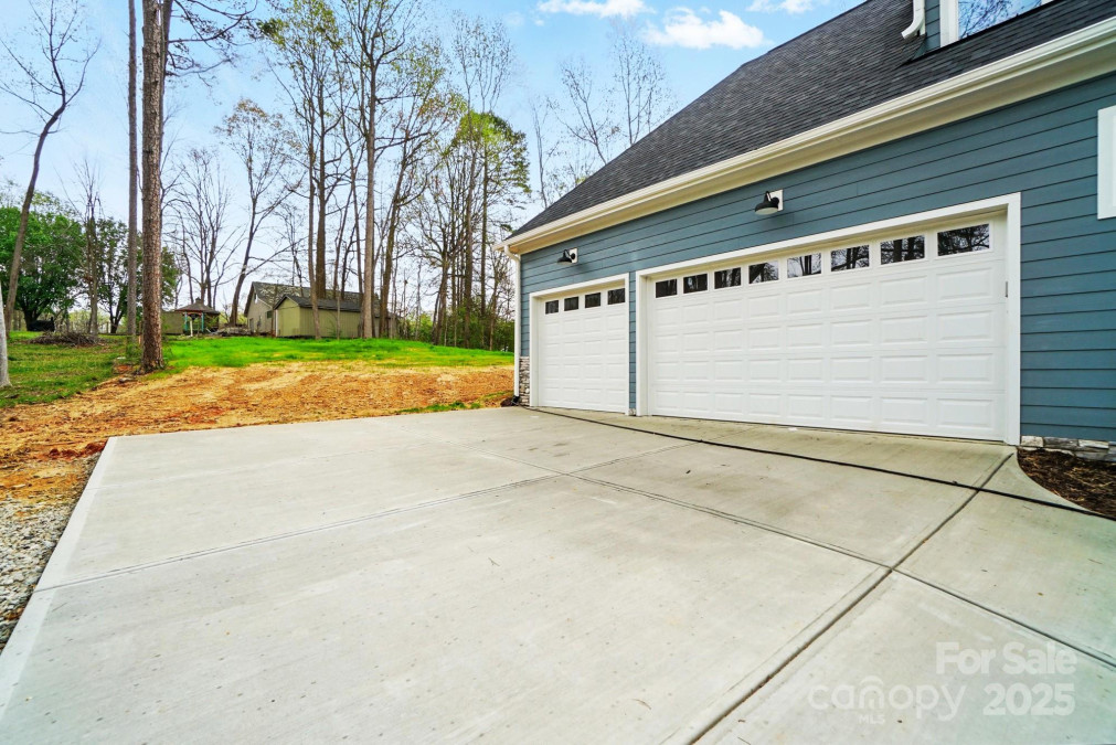 149 Shady Cove Rd Troutman, NC 28166