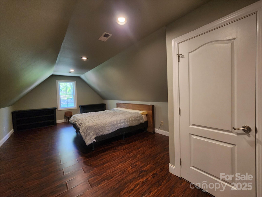 521 Hobson Rd Bakersville, NC 28705